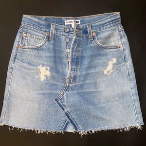 Levi’s jean skirt size 27